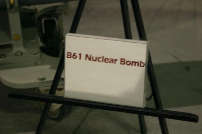 2007-04-08 13:09:02 ** Air Force, Hill AFB, Utah ** Description of the B-61 nuclear bomb.