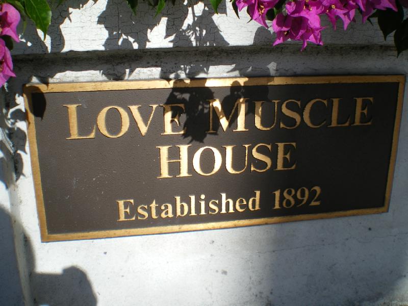 2010-11-26 14:46:55 ** Florida Keys ** Das sogenannte 'Love Muscle House' (Liebesmuskelhaus).