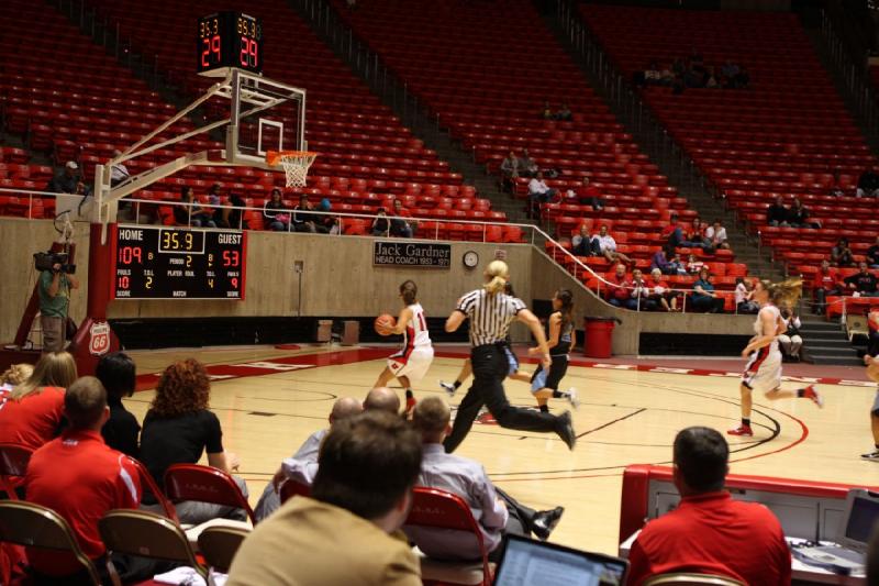 2010-11-07 16:36:16 ** Allison Gida, Amy Krommenhoek, Basketball, Damenbasketball, Utah Utes, Warner Pacific ** 