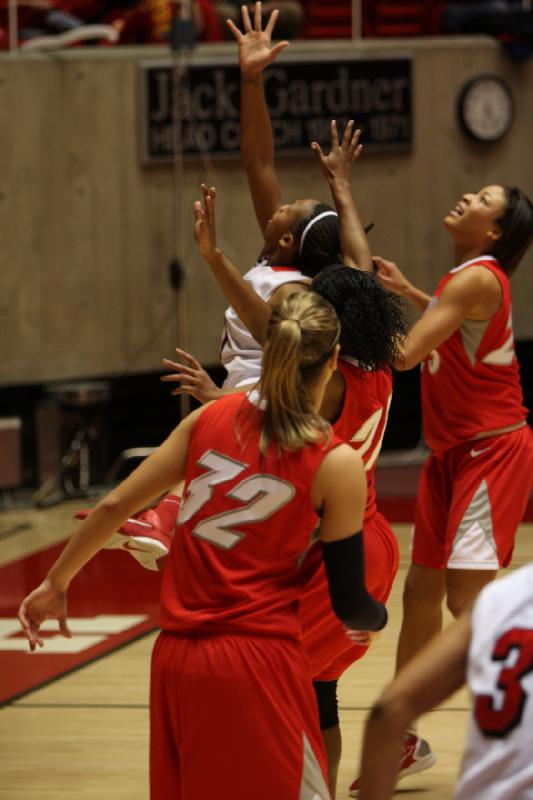 2011-02-19 18:23:09 ** Basketball, Damenbasketball, Iwalani Rodrigues, Janita Badon, New Mexico Lobos, Utah Utes ** 