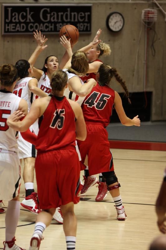 2012-11-13 19:10:47 ** Basketball, Chelsea Bridgewater, Damenbasketball, Danielle Rodriguez, Michelle Plouffe, Southern Utah, Taryn Wicijowski, Utah Utes ** 