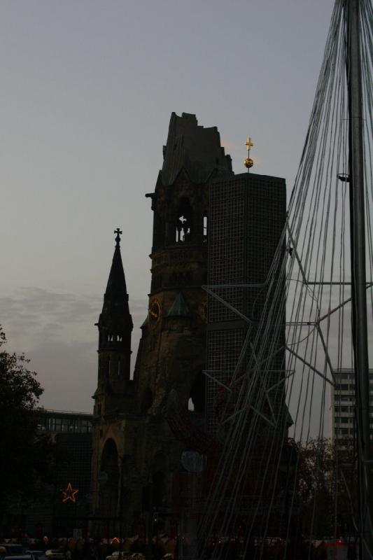 2006-11-27 15:53:28 ** Berlin, Deutschland ** Kaiser-Wilhelm-Gedächtniskirche.