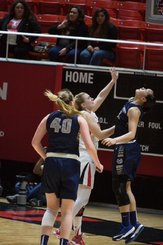 2014-12-03 18:25:51 ** Basketball, Damenbasketball, Taryn Wicijowski, Utah State, Utah Utes ** 