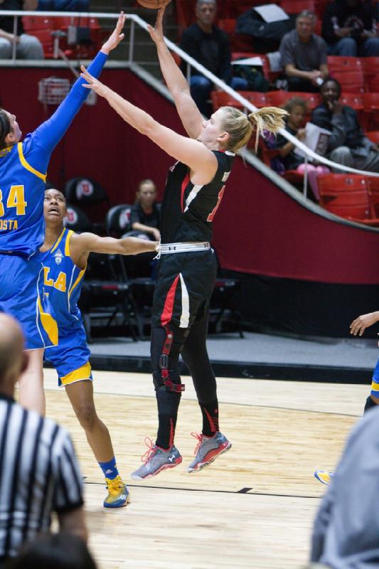 2015-01-09 19:08:58 ** Basketball, Damenbasketball, Taryn Wicijowski, UCLA, Utah Utes ** 