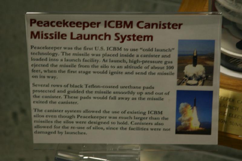 2007-04-08 14:12:44 ** Air Force, Hill AFB, Utah ** Description of the start canister of the 'Peacekeeper' missile.