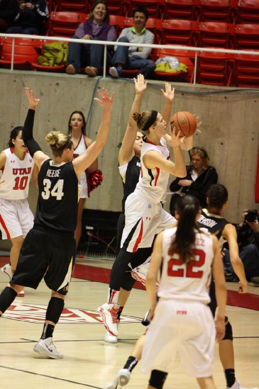 2014-01-29 19:34:38 ** Basketball, Colorado, Damenbasketball, Danielle Rodriguez, Michelle Plouffe, Nakia Arquette, Utah Utes ** 