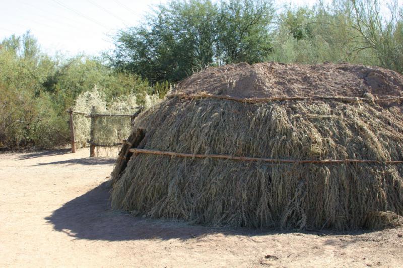 2007-10-27 13:59:50 ** Botanischer Garten, Phoenix ** Ein Pima-Haus.