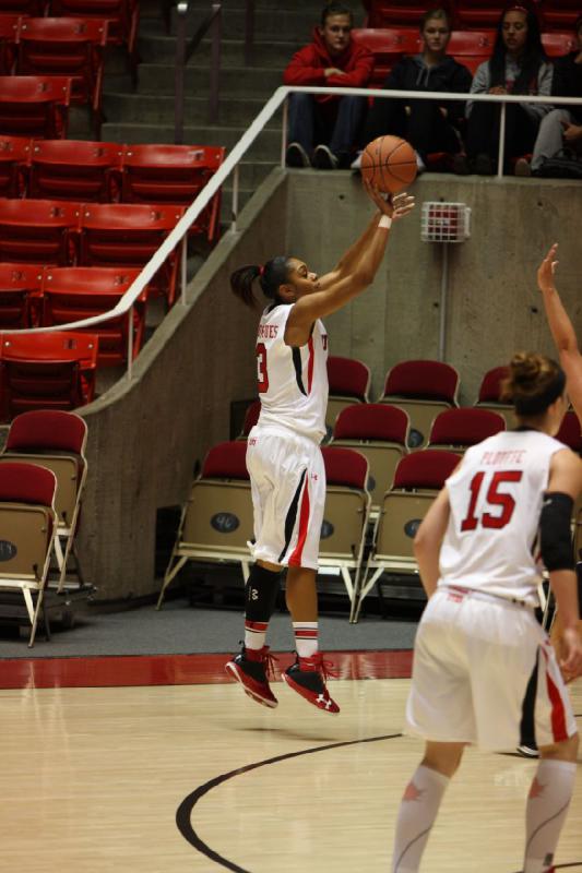 2012-11-01 19:06:13 ** Basketball, Concordia, Damenbasketball, Iwalani Rodrigues, Michelle Plouffe, Utah Utes ** 