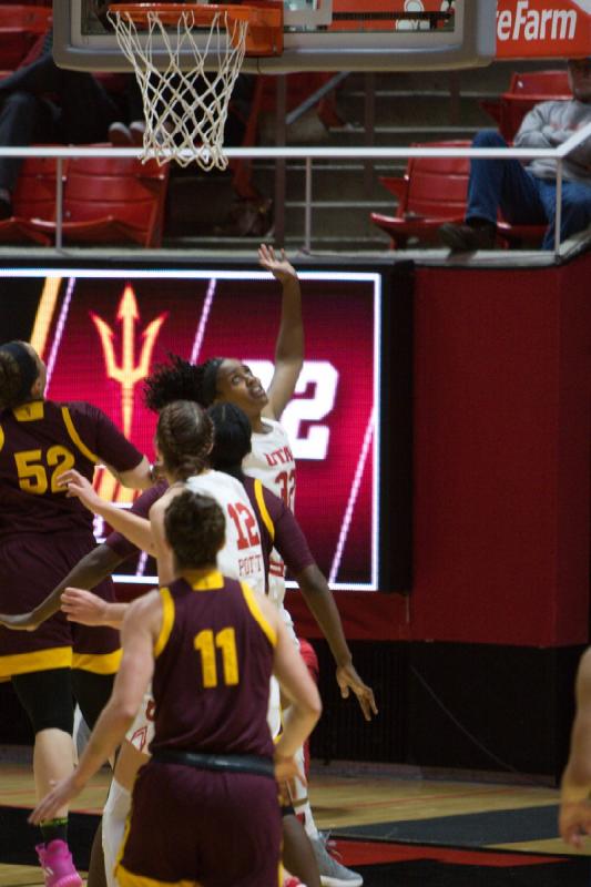 2017-12-31 12:13:30 ** Arizona State, Basketball, Damenbasketball, Emily Potter, Tanaeya Boclair, Utah Utes ** 