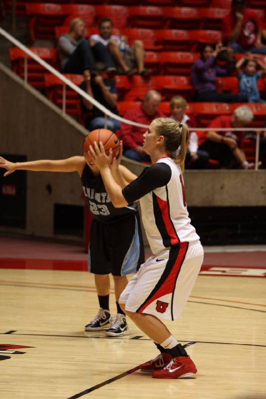 2010-11-07 16:15:35 ** Basketball, Damenbasketball, Taryn Wicijowski, Utah Utes, Warner Pacific ** 