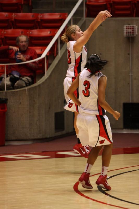 2010-12-20 19:39:13 ** Basketball, Damenbasketball, Iwalani Rodrigues, Rachel Messer, Southern Oregon, Utah Utes ** 