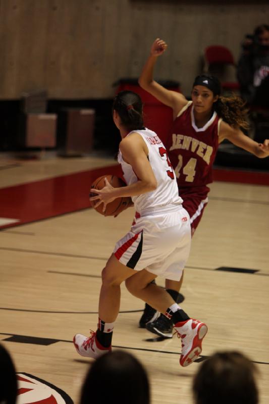 2013-11-08 22:06:34 ** Basketball, Damenbasketball, Malia Nawahine, University of Denver, Utah Utes ** 