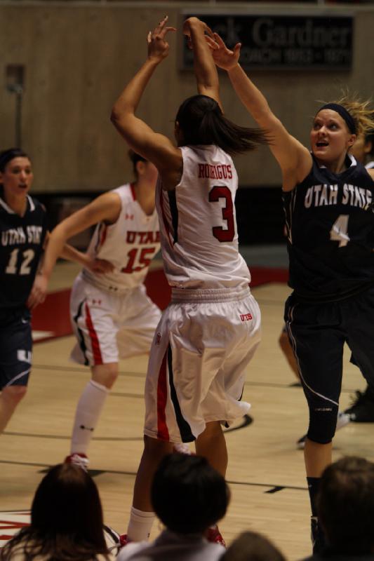 2012-03-15 20:04:34 ** Basketball, Damenbasketball, Iwalani Rodrigues, Michelle Plouffe, Utah State, Utah Utes ** 
