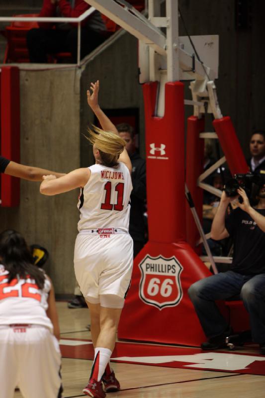 2013-02-22 18:06:09 ** Basketball, Damenbasketball, Danielle Rodriguez, Taryn Wicijowski, Utah Utes, Washington ** 