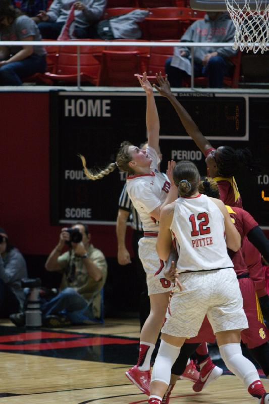 2016-01-29 19:10:59 ** Basketball, Damenbasketball, Emily Potter, Paige Crozon, USC, Utah Utes ** 