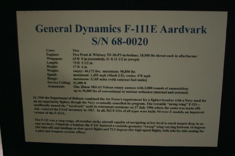 2007-04-08 13:08:04 ** Air Force, Hill AFB, Utah ** Beschreibung der General Dynamics F-111E 'Aardvark'.