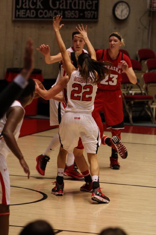 2013-11-15 18:06:05 ** Basketball, Cheyenne Wilson, Damenbasketball, Danielle Rodriguez, Michelle Plouffe, Nebraska, Utah Utes ** 