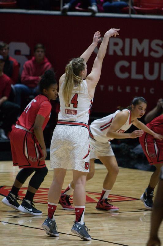 2015-11-17 19:33:53 ** Basketball, Damenbasketball, Lamar, Malia Nawahine, Paige Crozon, Utah Utes ** 