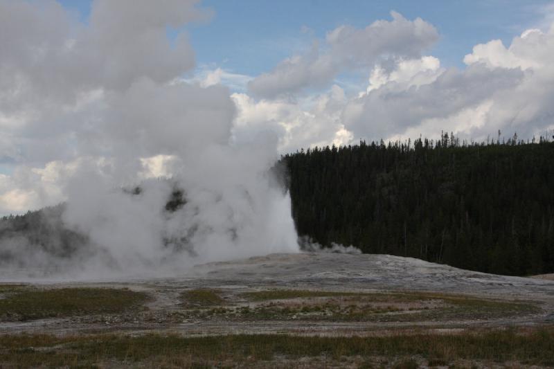 2009-08-03 15:59:19 ** Yellowstone National Park ** 