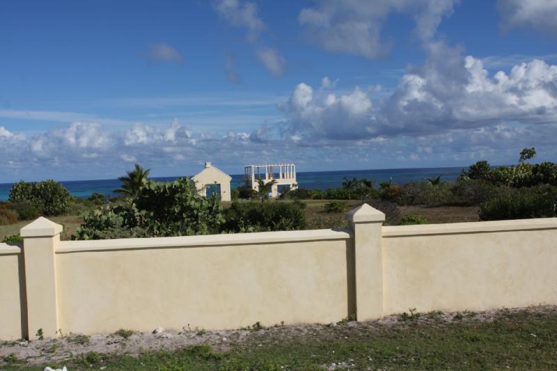 2010-12-03 14:21:05 ** Grand Turk Island ** 