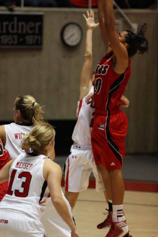 2012-11-13 19:37:22 ** Basketball, Chelsea Bridgewater, Damenbasketball, Rachel Messer, Southern Utah, Taryn Wicijowski, Utah Utes ** 