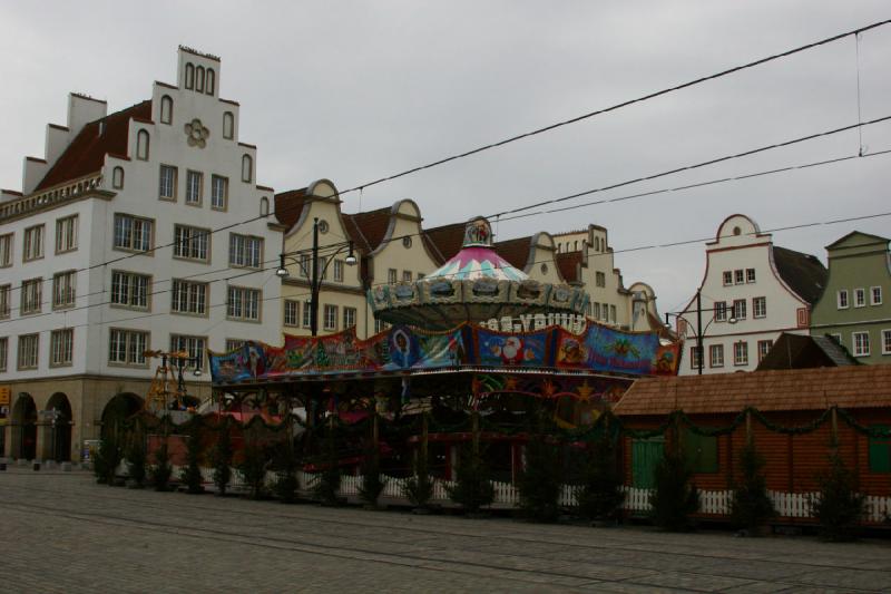 2006-11-26 13:41:22 ** Deutschland, Rostock ** Weihnachtsmarkt in Rostock.