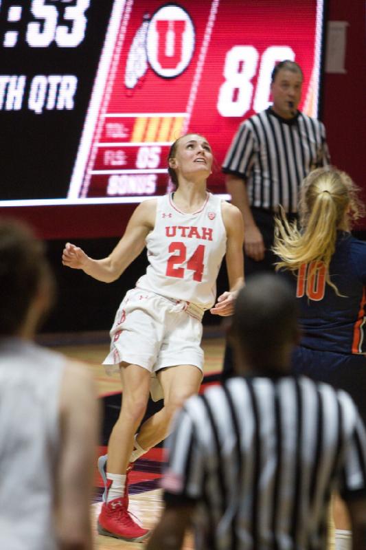 2017-12-05 19:32:38 ** Basketball, Damenbasketball, Pepperdine, Tilar Clark, Utah Utes ** 