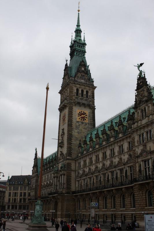 2010-04-05 14:33:50 ** Germany, Hamburg ** After almost 44 years of construction this city hall replaced the one burned down in 1842.