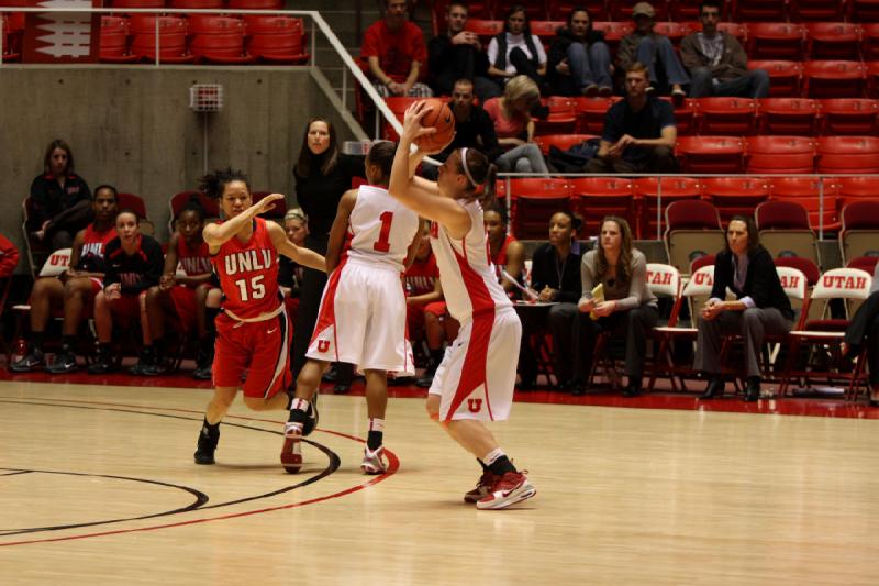 2010-01-16 15:27:45 ** Basketball, Damenbasketball, Janita Badon, Kalee Whipple, UNLV, Utah Utes ** 