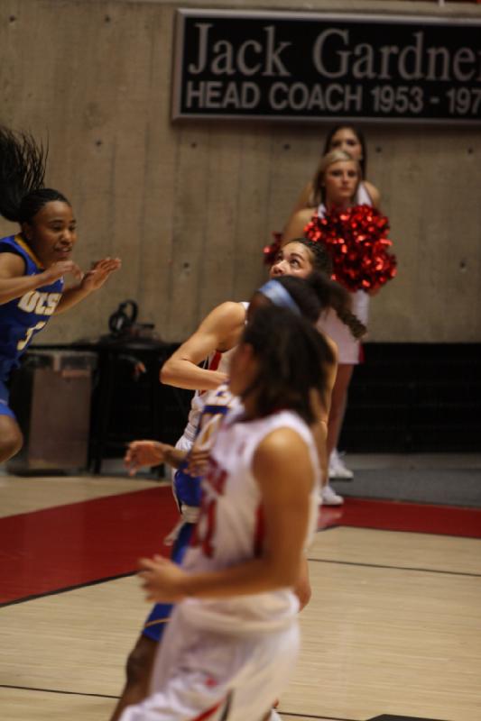 2013-12-30 19:55:55 ** Basketball, Ciera Dunbar, Damenbasketball, Malia Nawahine, UC Santa Barbara, Utah Utes ** 