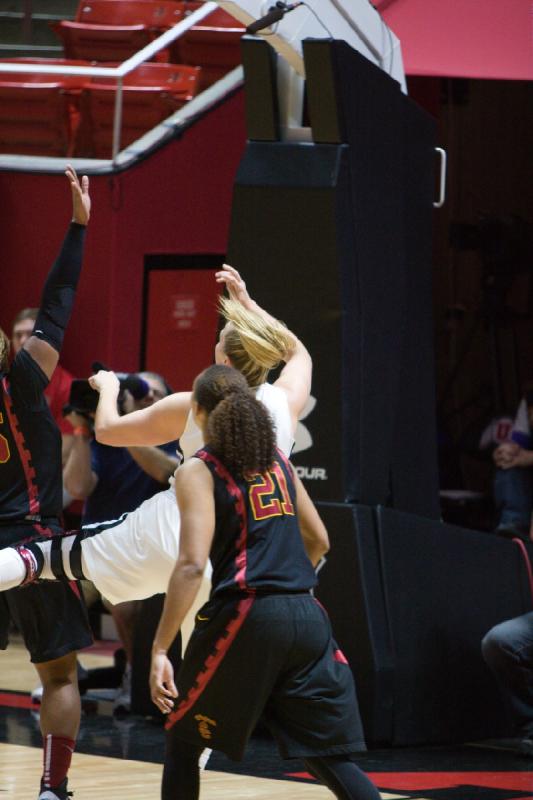 2015-01-11 12:15:00 ** Basketball, Damenbasketball, Taryn Wicijowski, USC, Utah Utes ** 