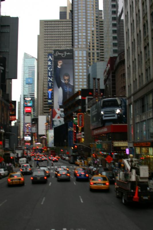 2006-05-07 18:55:04 ** New York ** 'Times Square'.