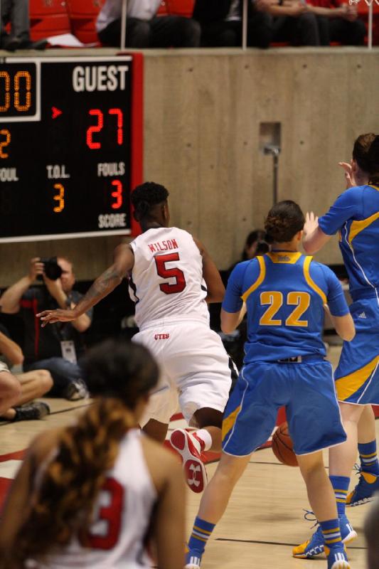 2014-03-02 15:11:00 ** Ariel Reynolds, Basketball, Cheyenne Wilson, Damenbasketball, UCLA, Utah Utes ** 