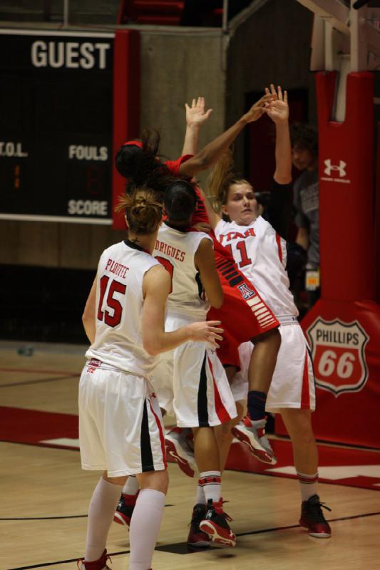 2013-01-18 20:42:47 ** Arizona, Basketball, Iwalani Rodrigues, Michelle Plouffe, Taryn Wicijowski, Utah Utes, Women's Basketball ** 