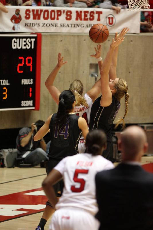 2013-02-22 19:03:33 ** Anthony Levrets, Basketball, Cheyenne Wilson, Taryn Wicijowski, Utah Utes, Washington, Women's Basketball ** 