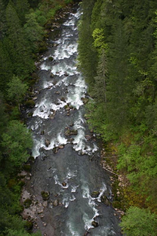 2005-05-06 18:24:41 ** Washington ** Rapid river seen from the bridge.