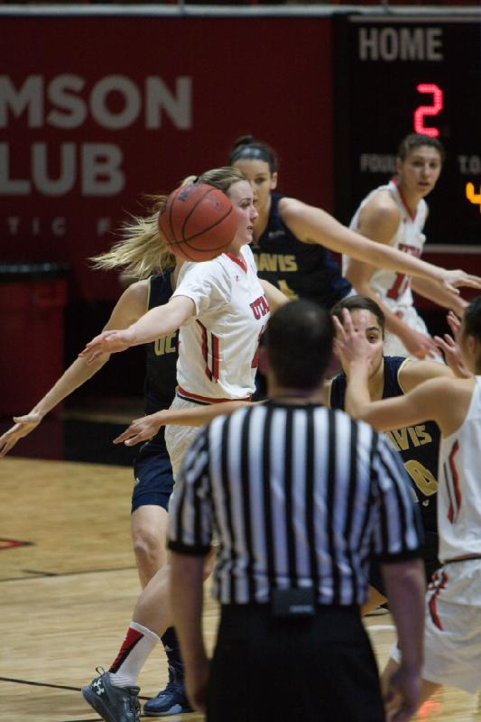 2015-12-29 19:06:16 ** Basketball, Damenbasketball, Emily Potter, Malia Nawahine, UC Davis, Utah Utes ** 