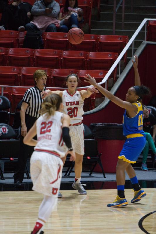 2016-01-31 14:28:18 ** Basketball, Damenbasketball, Danielle Rodriguez, Katie Kuklok, UCLA, Utah Utes ** 