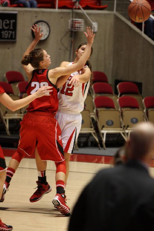 2013-11-15 18:42:29 ** Basketball, Damenbasketball, Emily Potter, Nebraska, Utah Utes ** 