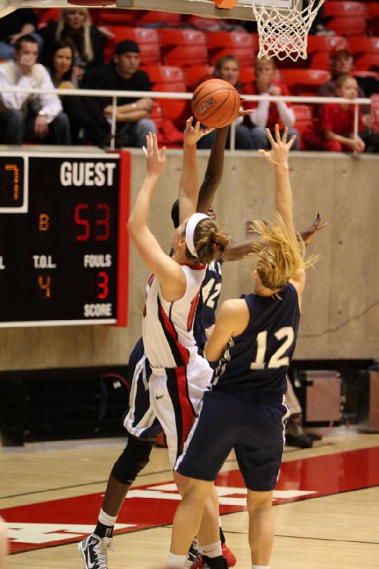 2011-01-01 16:27:02 ** Basketball, Damenbasketball, Michelle Plouffe, Utah State, Utah Utes ** 