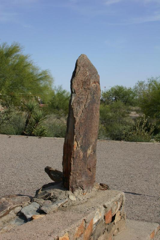 2007-04-14 16:07:28 ** Phoenix, Taliesin West ** At the entrance. 2007-04-14 16:07:28 ** Phoenix, Taliesin West ** At the entrance.