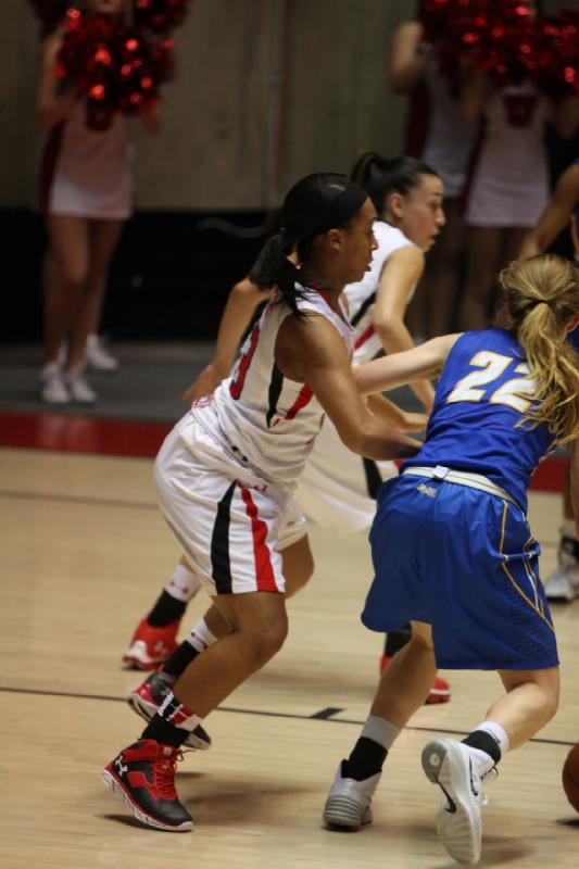 2013-12-30 19:09:32 ** Basketball, Damenbasketball, Danielle Rodriguez, Devri Owens, UC Santa Barbara, Utah Utes ** 