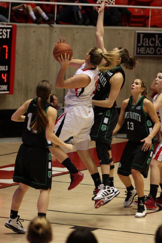 2012-12-29 16:22:45 ** Basketball, Damenbasketball, North Dakota, Taryn Wicijowski, Utah Utes ** 