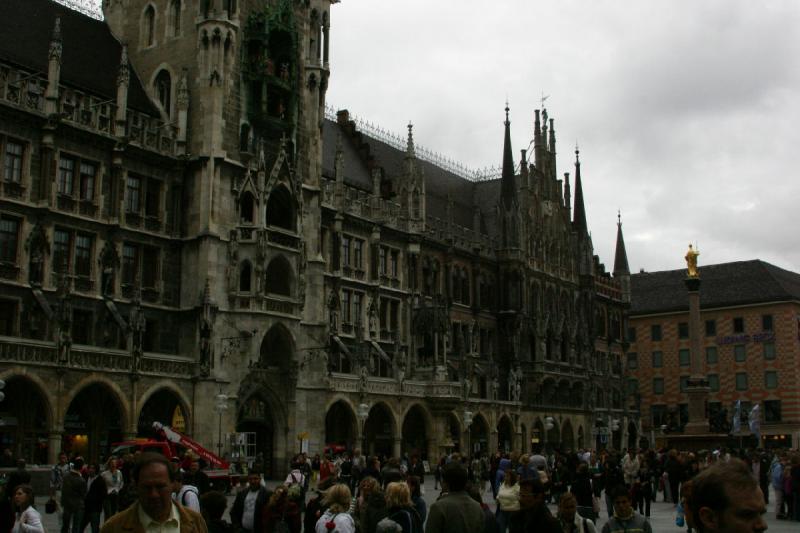 2008-05-19 15:47:24 ** Deutschland, München ** Marienplatz und Rathaus.