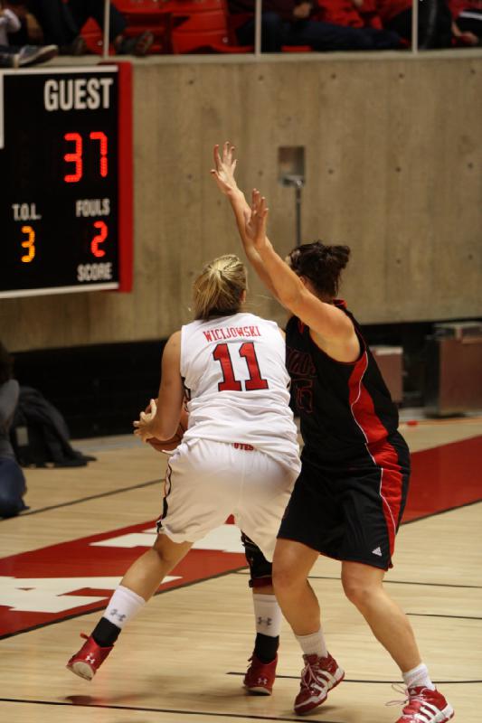 2011-11-13 17:01:24 ** Basketball, Damenbasketball, Southern Utah, Taryn Wicijowski, Utah Utes ** 