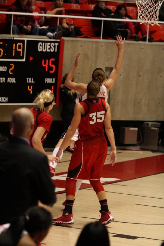 2013-11-15 18:35:18 ** Anthony Levrets, Basketball, Damenbasketball, Michelle Plouffe, Nebraska, Utah Utes ** 