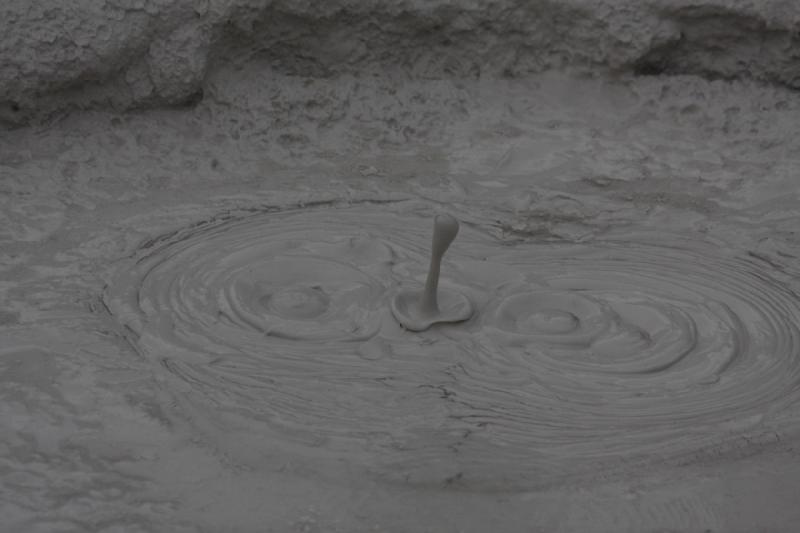 2009-08-02 15:27:56 ** Yellowstone National Park ** Boiling mud at the Gibbon Geyser Basin.