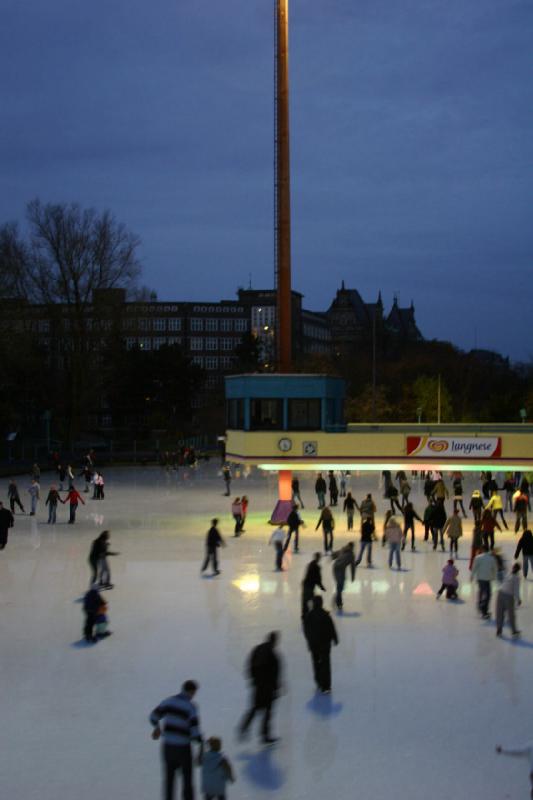 2006-11-25 16:33:12 ** Deutschland, Hamburg ** Eislaufbahn.