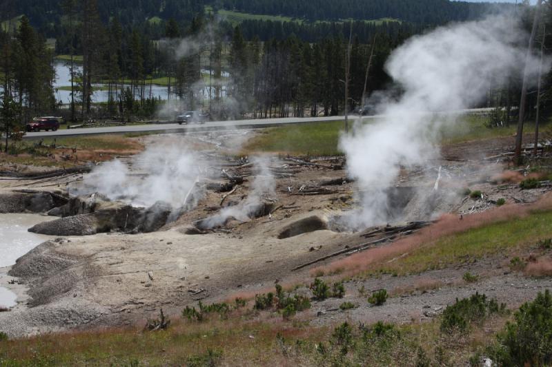 2009-08-05 09:58:38 ** Yellowstone National Park ** 