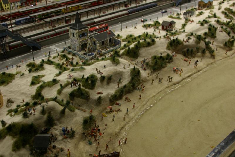 2006-11-25 09:44:46 ** Deutschland, Hamburg, Miniaturwunderland ** Der Strand in Dänemark.